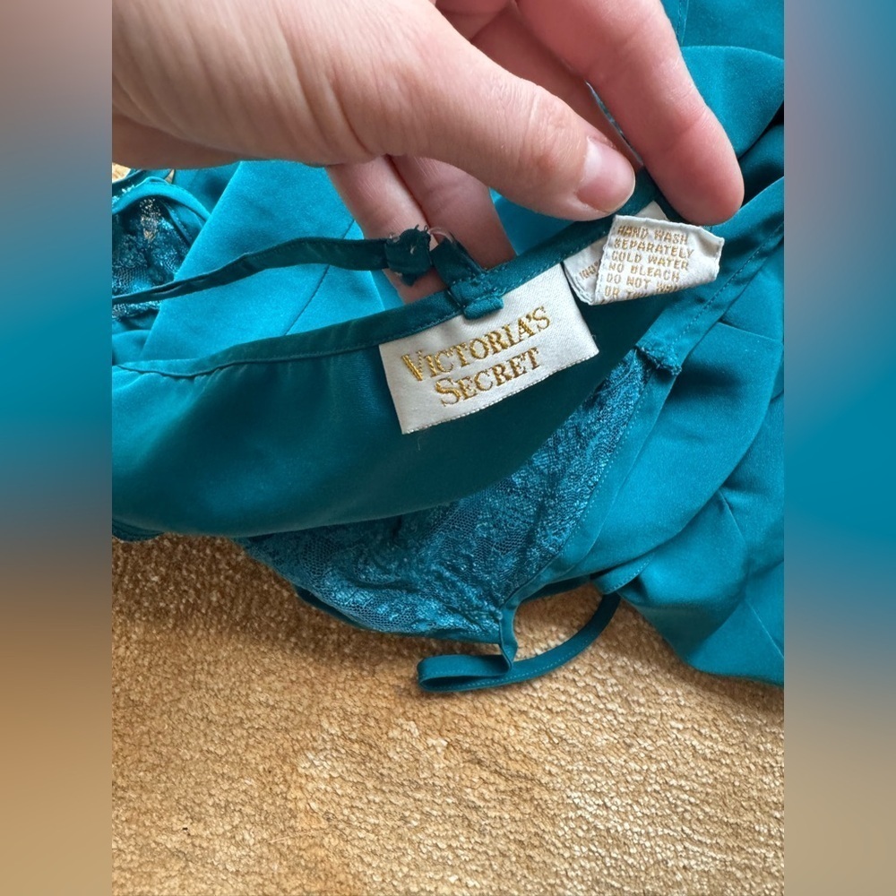 Vintage Victoria’s Secret Gold Label Blue Slip w/Lace - Picture 7 of 8